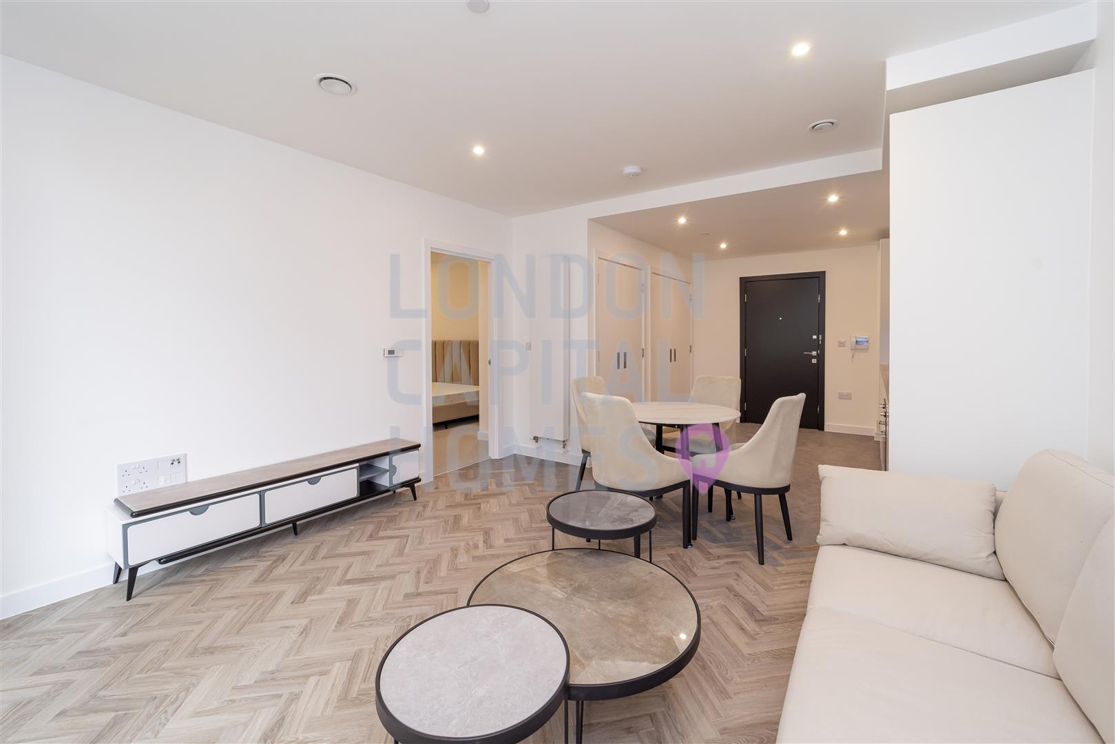 1 bed property in Skyline Apartments, 11 Makers Yard, London